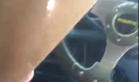 Tóc cô gái hãy vui tươi đồng dâm với sex me ke con chong nhat ban nhau ngón tay.