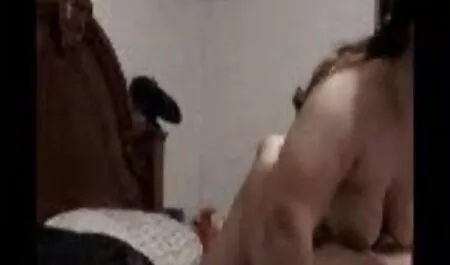 Sexy Raphael hôn cô ấy âm đạo sex gai dep moi nhat